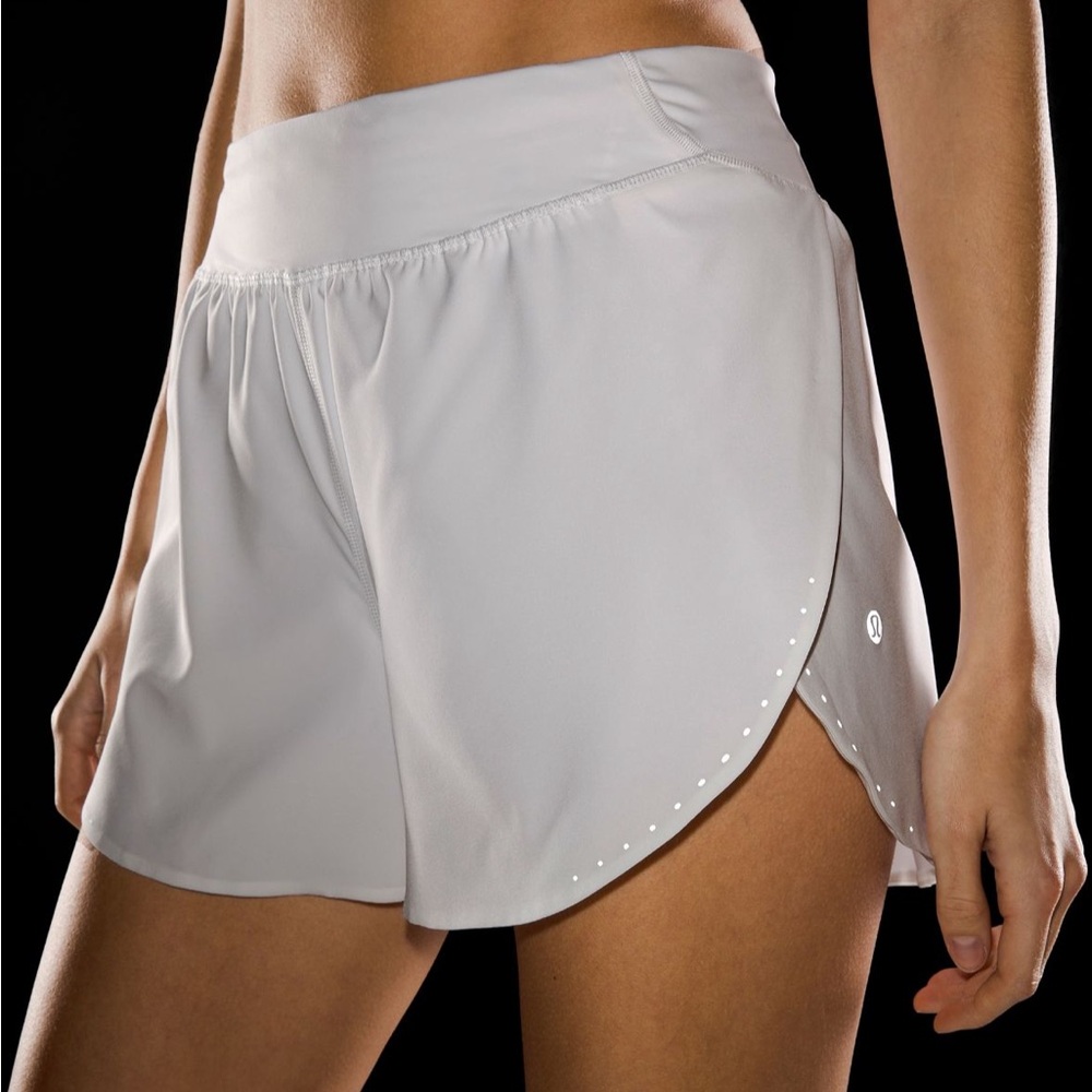 Lululemon white fast and free shorts size 6